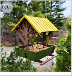 Countryside Bird Feeder